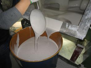 耐低溫模具硅膠能耐低溫多少度？